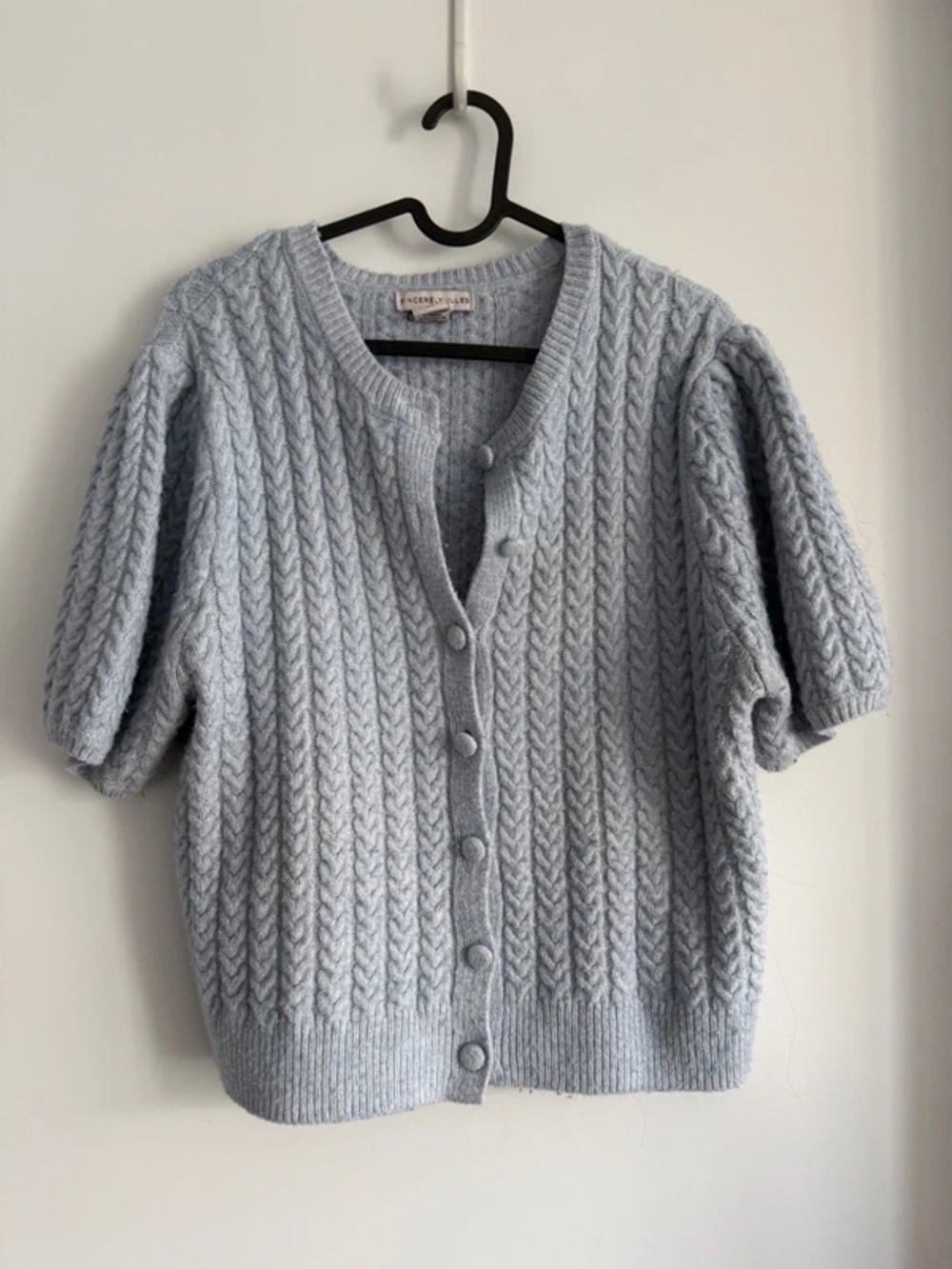 Short-Sleeve Cable Knit Cardigan - Light Blue
